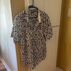 Men’s Dravus White Short-Sleeve Button-Down with Red and Green Floral Print